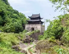 剑门山猫队火力全开徽州雄鲨队，板球半决赛上演耐力碾压对手！韧性比赛的样板